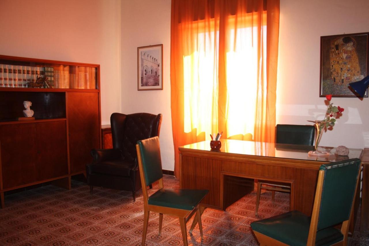 Casa Vacanze Ramo Mazara del Vallo Bagian luar foto